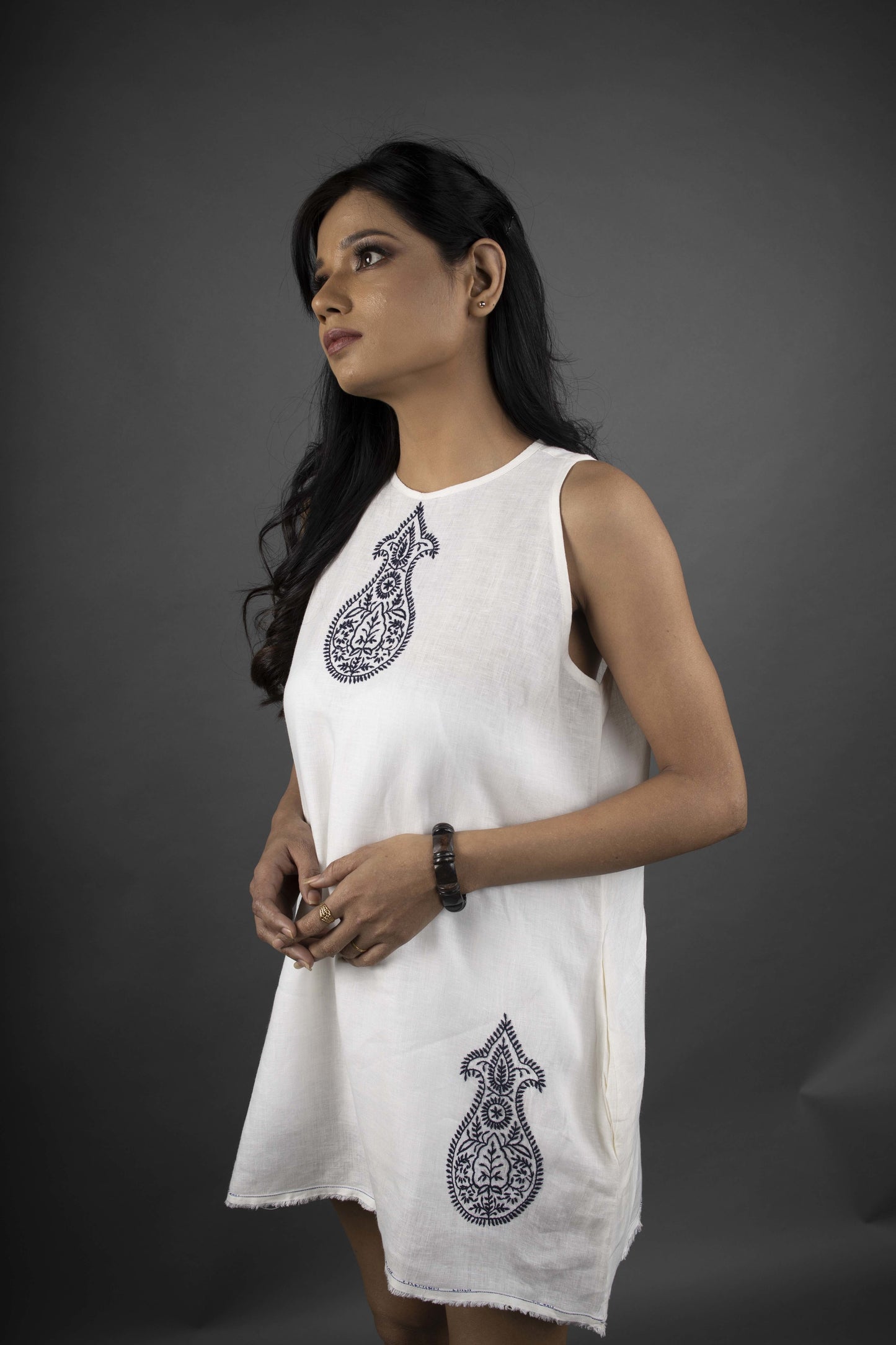 LINEN MOTIF SHORT DRESS